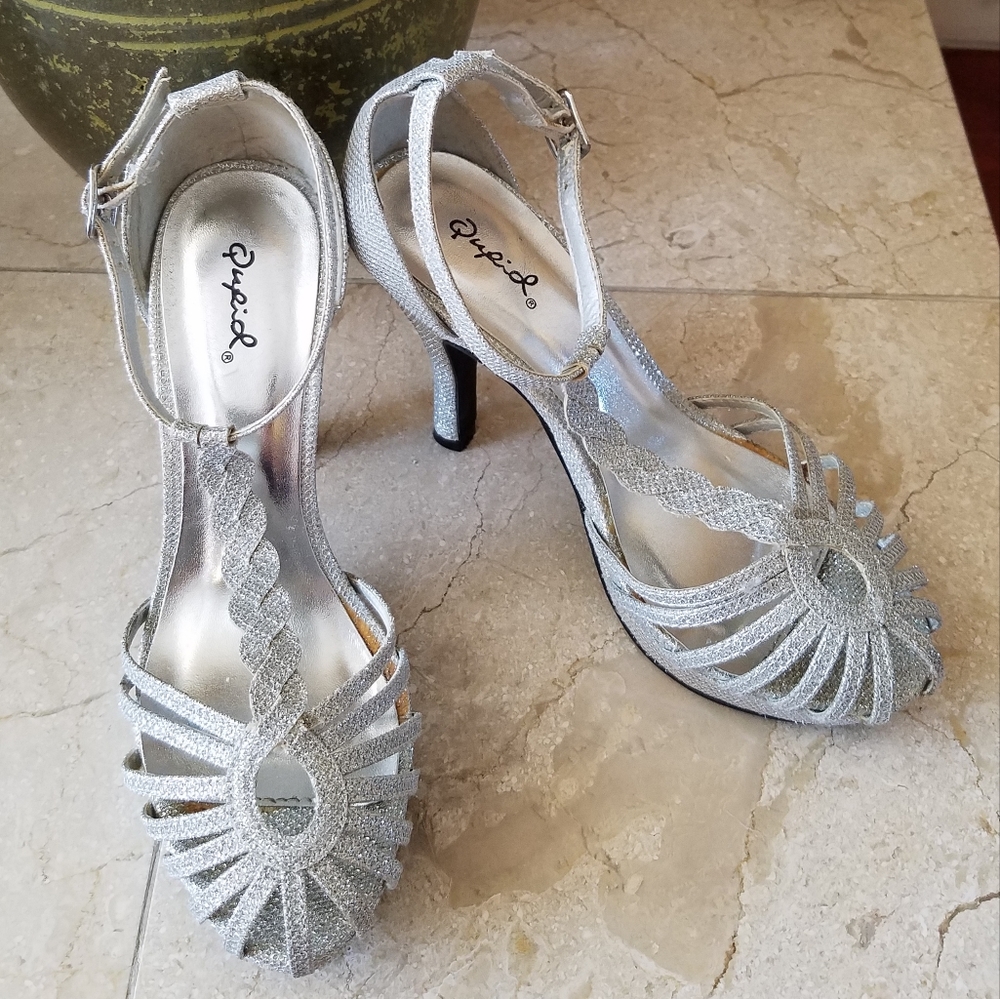 3/$20 Qupid Sparkly Heels